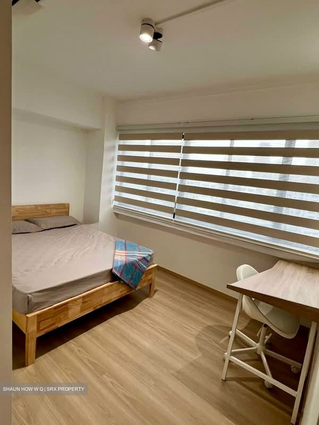 Lucky Plaza (D9), Apartment #566419701
